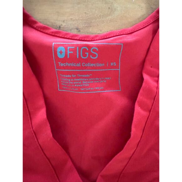 FIGS Casma Three Pocket Scrub Top Red Size XS - Picture 6 of 7